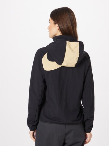 NIKE - Chaqueta deportiva en negro