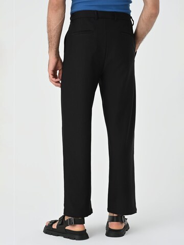 Antioch Slimfit Oblek – černá