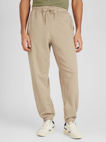 Effilé Pantalon 'Essentials' ALPHA INDUSTRIES en beige : devant