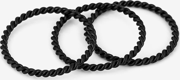 Akitsune Ring 'Mare' in Black: front