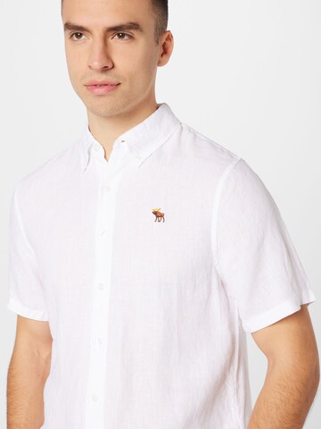 Abercrombie & Fitch Regular fit Button Up Shirt in White