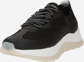 Calvin Klein - Zapatillas deportivas bajas 'RUNNER' en negro: frente