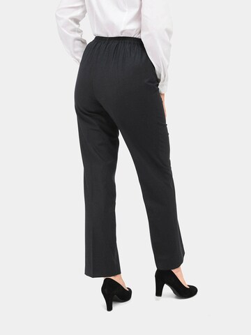 Goldner Regular Pleated Pants 'MARTHA' in Black