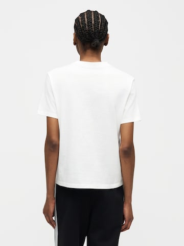 Tricou 'CLASSIC SEASONAL' de la Calvin Klein Jeans pe alb