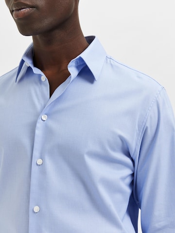 Coupe slim Chemise 'Nathan' SELECTED HOMME en bleu