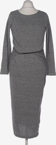 Sandwich Dress in L in Grey: front