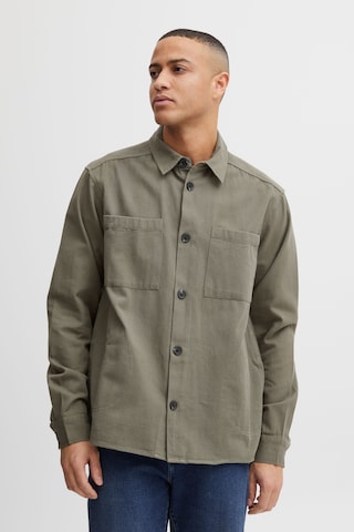 !Solid - Regular Fit Camisa em verde: frente