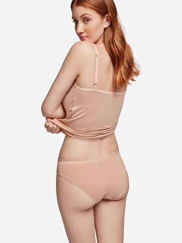 Slip '6 ' Gisela en beige