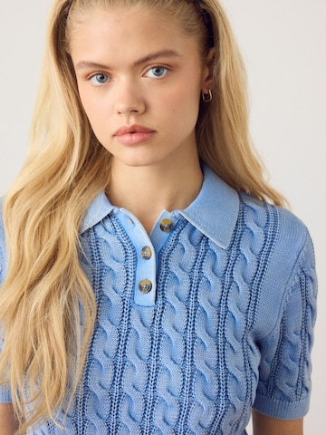 Next Svetr – modrá