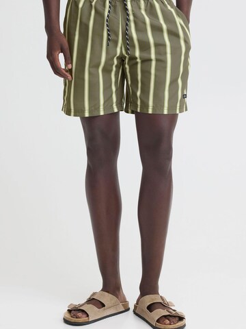 BLEND Badeshorts ' BHRick ' in Grün: Vorderseite