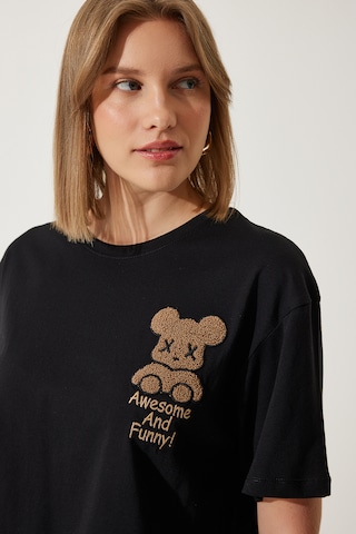 Happiness İstanbul - Camisa em preto