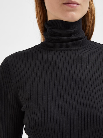 Pullover 'LYDIA' di SELECTED FEMME in nero