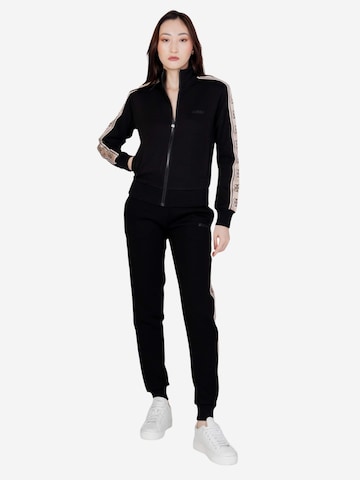 Giacca di felpa 'BRITNEY FULL ZIP V2YQ16 KB3P2' di GUESS in nero