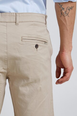 !Solidregular Chino hlače 'Rockcliffe' - smeđa boja