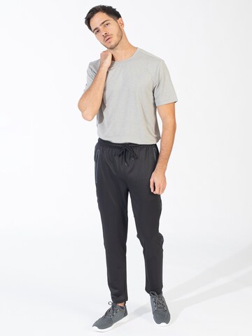 Spyder Slim fit Sports trousers in Black