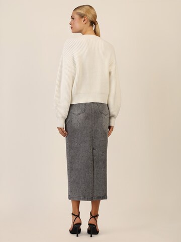 APART Knit Cardigan in White