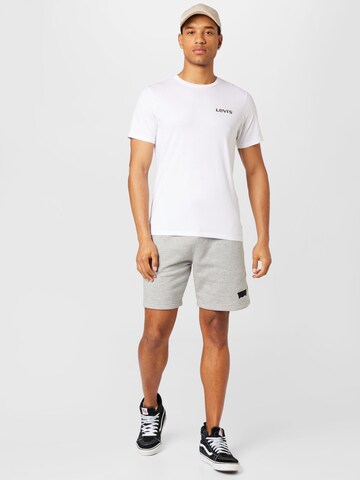 LEVI'S ® - regular Camiseta 'Graphic Crewneck Tee' en blanco