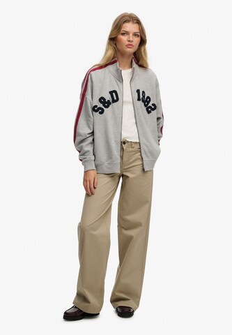 Veste de survêtement 'Athletic Essentials' Superdry & Co en gris
