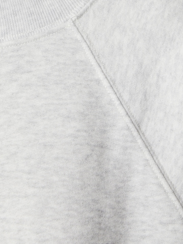 Abercrombie & Fitch Sweatshirt 'ESSENTIAL' in Grijs