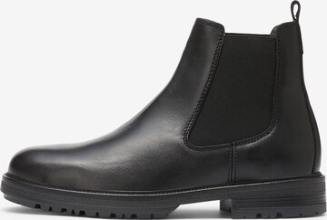 Marc O'Polo Chelsea Boots in Black: front