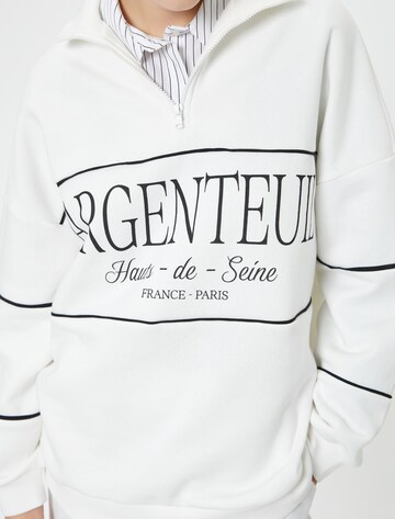 Koton Sweatshirt in White