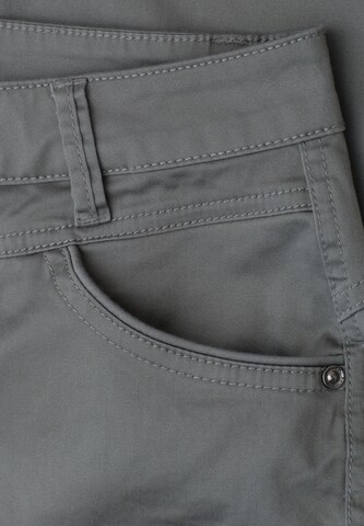 STREET ONE Regular Pants in Grey