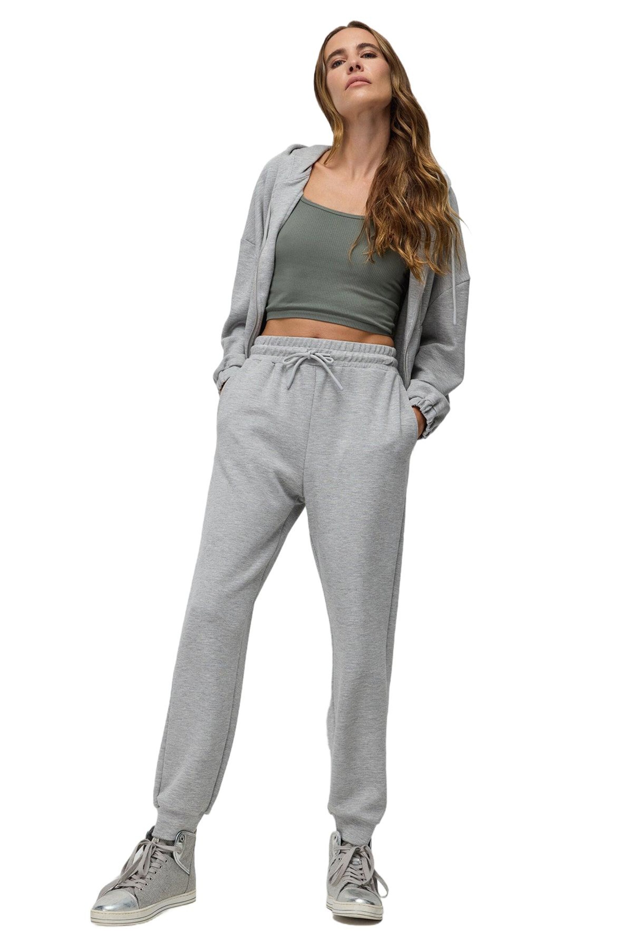 No Matter What Tapered Trousers in Grey