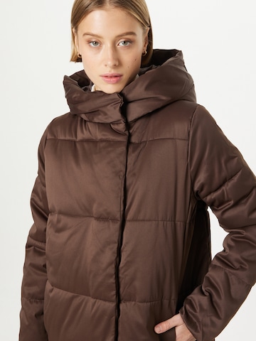 JDY Between-seasons coat 'Mustang' in Brown