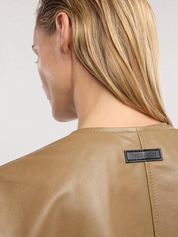 Cappotto invernale di Trussardi in marrone