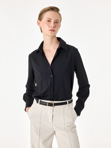 Koton Bluse in Schwarz: Vorderseite