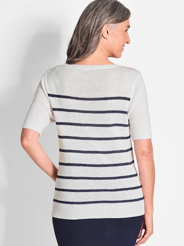 Goldner Pullover in Weiß