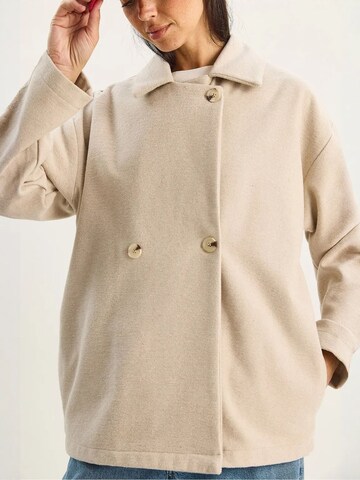 Bianco Lucci Mantel in Beige