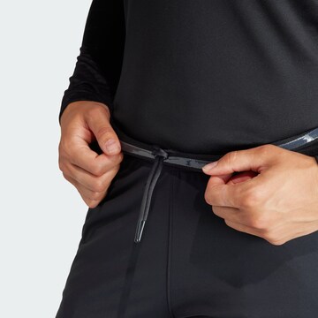 ADIDAS TERREX Slimfit Outdoorhose 'X-Country' in Schwarz