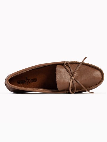 Mocassin 'Kelsea' Minnetonka en marron