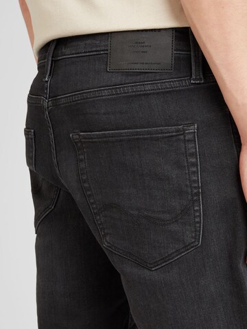 JACK & JONES Regular Shorts in Schwarz