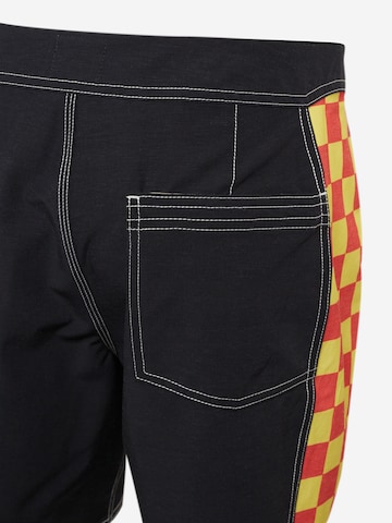 QUIKSILVER Badshorts i svart