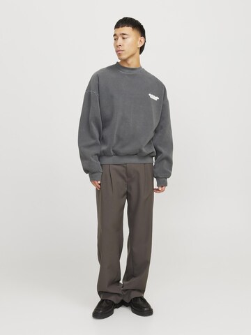 JACK & JONES Sweatshirt 'JORRidgewood' in Grey