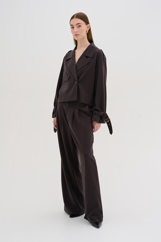 My Essential Wardrobe Wide leg Trousers with creases 'Sille' in Brown