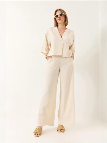 Completo pantalone di Bianco Lucci in beige