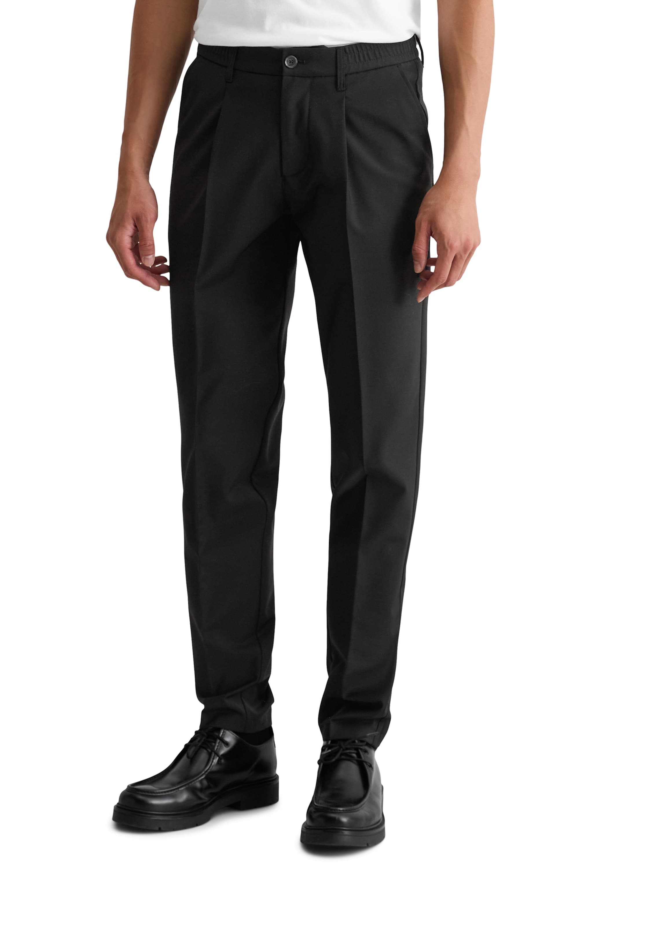Marc O'Polo Slim fit Trousers in Black: front