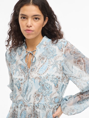 Rochie 'VIFALIA' de la VILA pe albastru