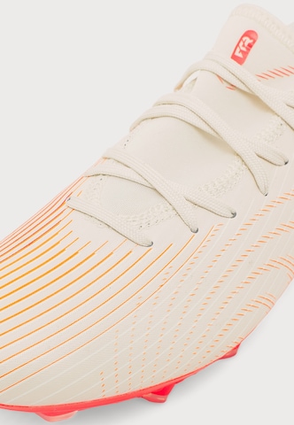 Chaussure de foot 'FUTURE 9 PLAY' PUMA en blanc
