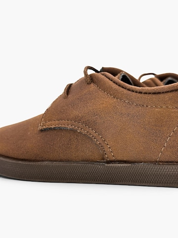 Chaussure basse Pisamonas en marron