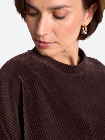 Felpa di Rich & Royal in marrone