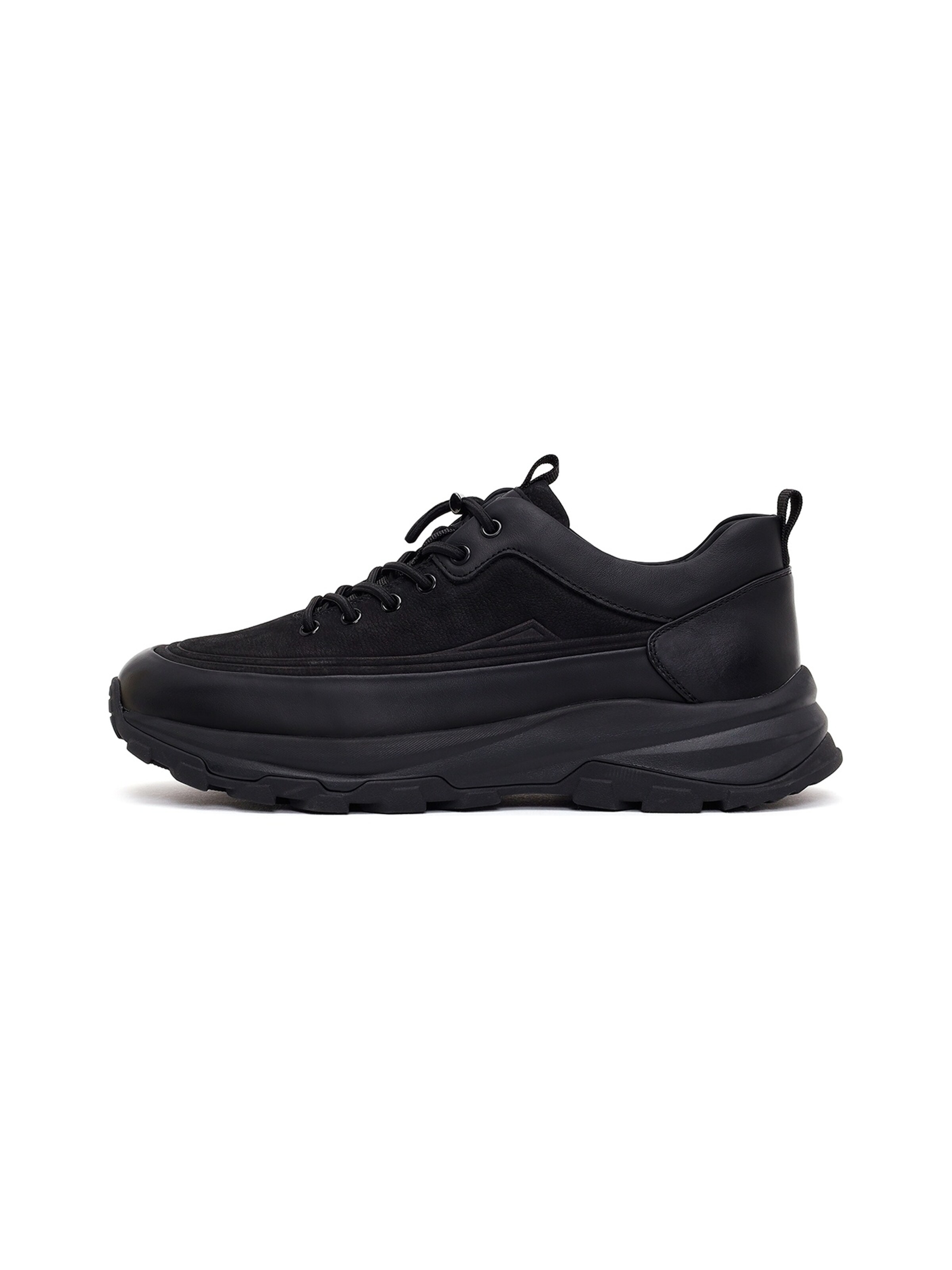 Derimod - Zapatillas deportivas bajas en negro: frente