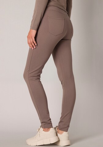 BASE LEVEL Skinny Leggings in Grey