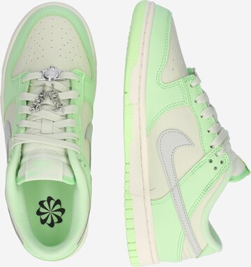 Nike Sportswear - Sapatilhas baixas 'DUNK' em verde