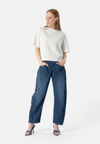 Pullover 'Andra' di Elias Rumelis in bianco