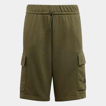 ADIDAS SPORTSWEAR Sportshorts 'Essentials' in Grün: Vorderseite
