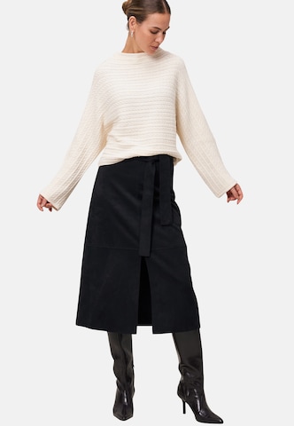 zero Pullover mit Zopfmuster in Beige